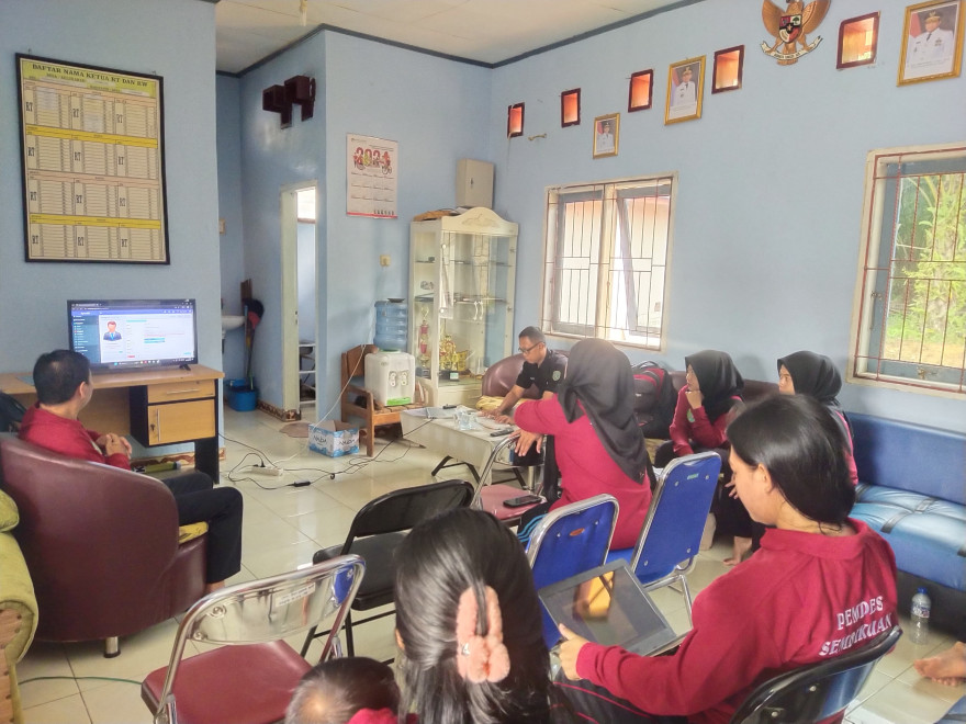 PELATIHAN PENGELOLAAN WEBSITE DESA